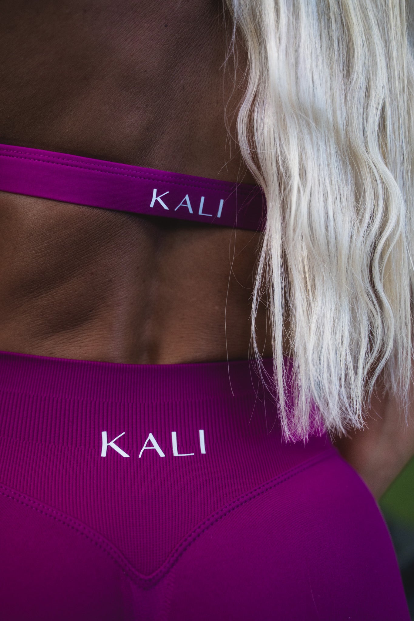 KALI BOOTY SHORTS - BERRY