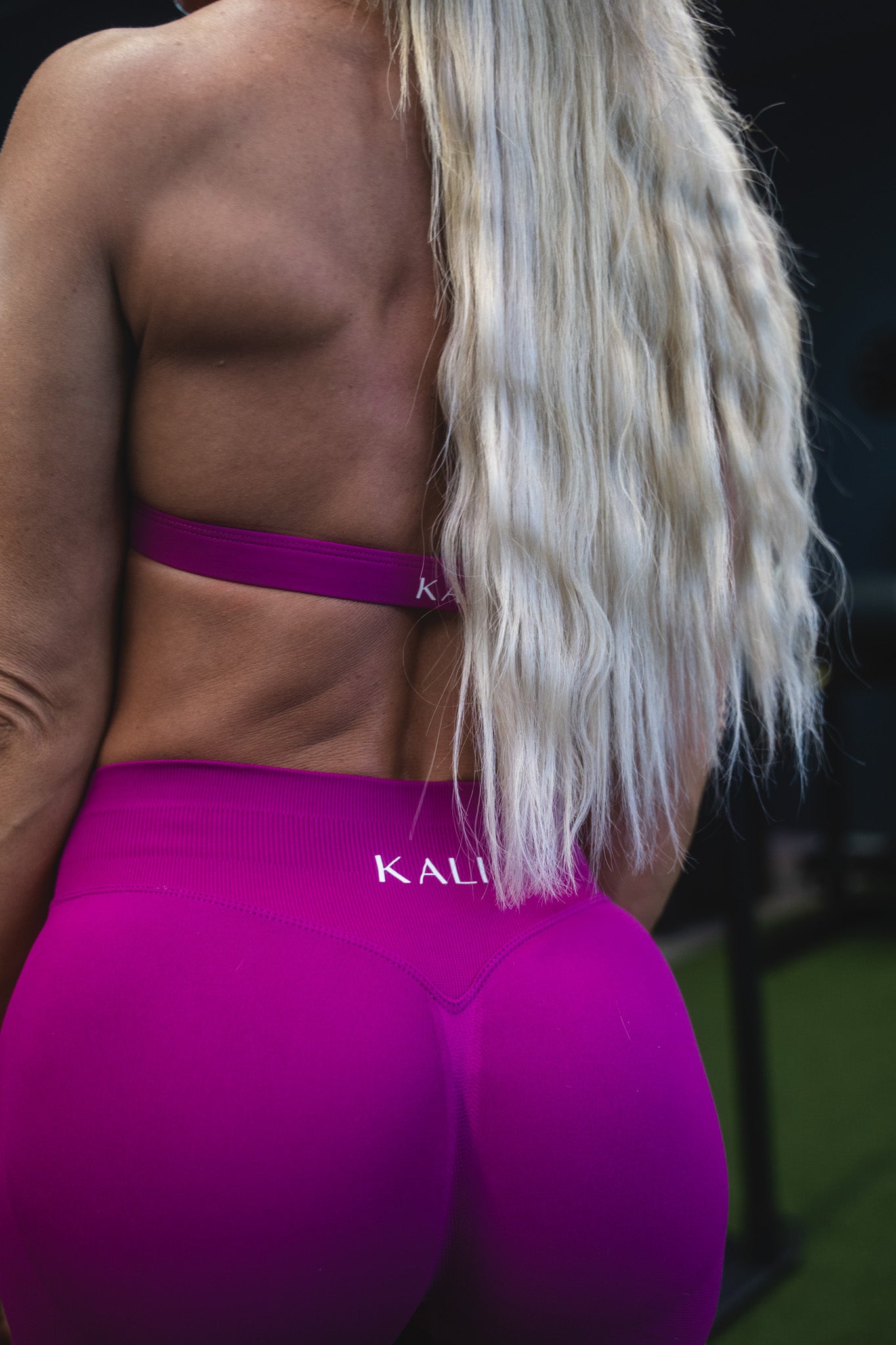 KALI BOOTY SHORTS - BERRY